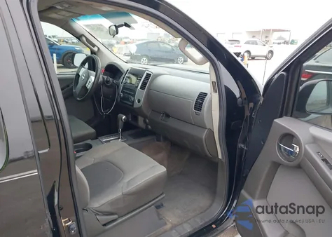 2013 Nissan Xterra S z USA, uszkodzony, nr VIN 5N1AN0NU6DN818354